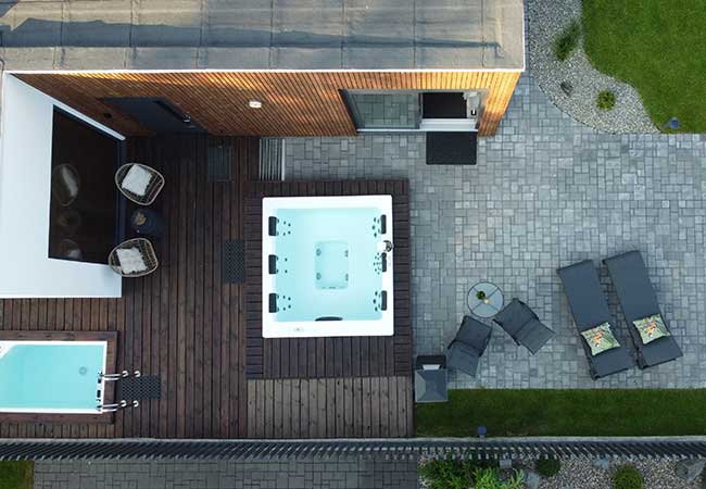 8 dalykai, kuriuos reikėtų apgalvoti prieš įsirengiant SPA zoną namuose ir gamtoje